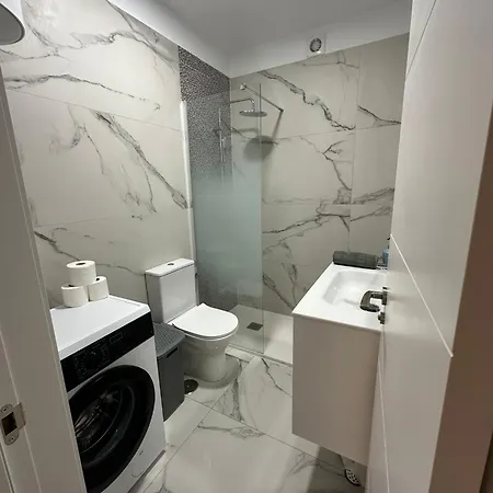 Apartamento Seguro Spacious With Roomy Terrace, Newly Renovated Puerto de Santiago (Tenerife)