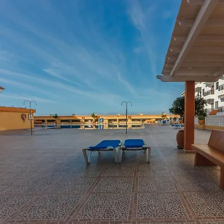 Διαμέρισμα Seguro Spacious With Roomy Terrace *