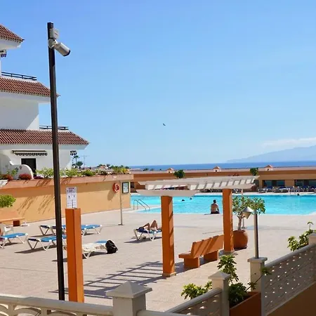 Seguro Spacious With Roomy Terrace, Newly Renovated *