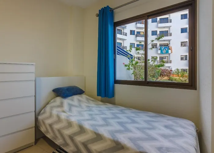 Seguro Spacious With Roomy Terrace *