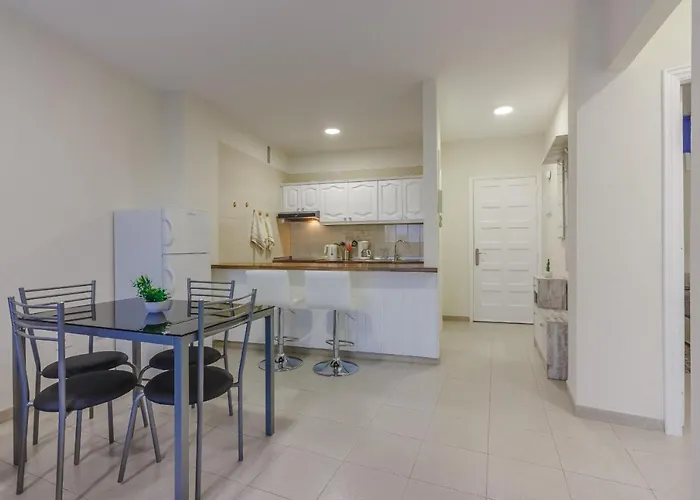 Lejlighed Seguro Spacious With Roomy Terrace