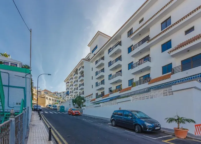 Seguro Spacious With Roomy Terrace Puerto de Santiago (Tenerife)