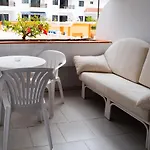Seguro Spacious With Roomy Terrace *
